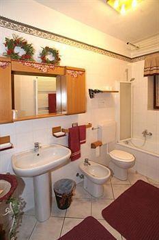 Ai Due Pini B&B Pescantina ภายนอก รูปภาพ