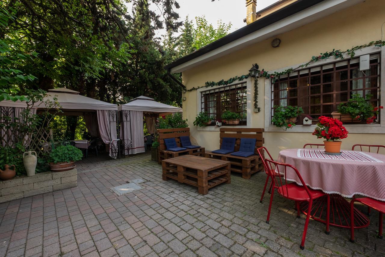 Ai Due Pini B&B Pescantina ภายนอก รูปภาพ