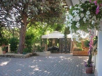 Ai Due Pini B&B Pescantina ภายนอก รูปภาพ